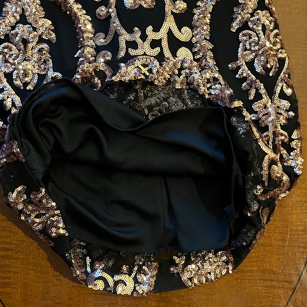 Windsor Sequin Evening/ Party Bodycon Mini Dress. Copper and black. Size S - Picture 11 of 15